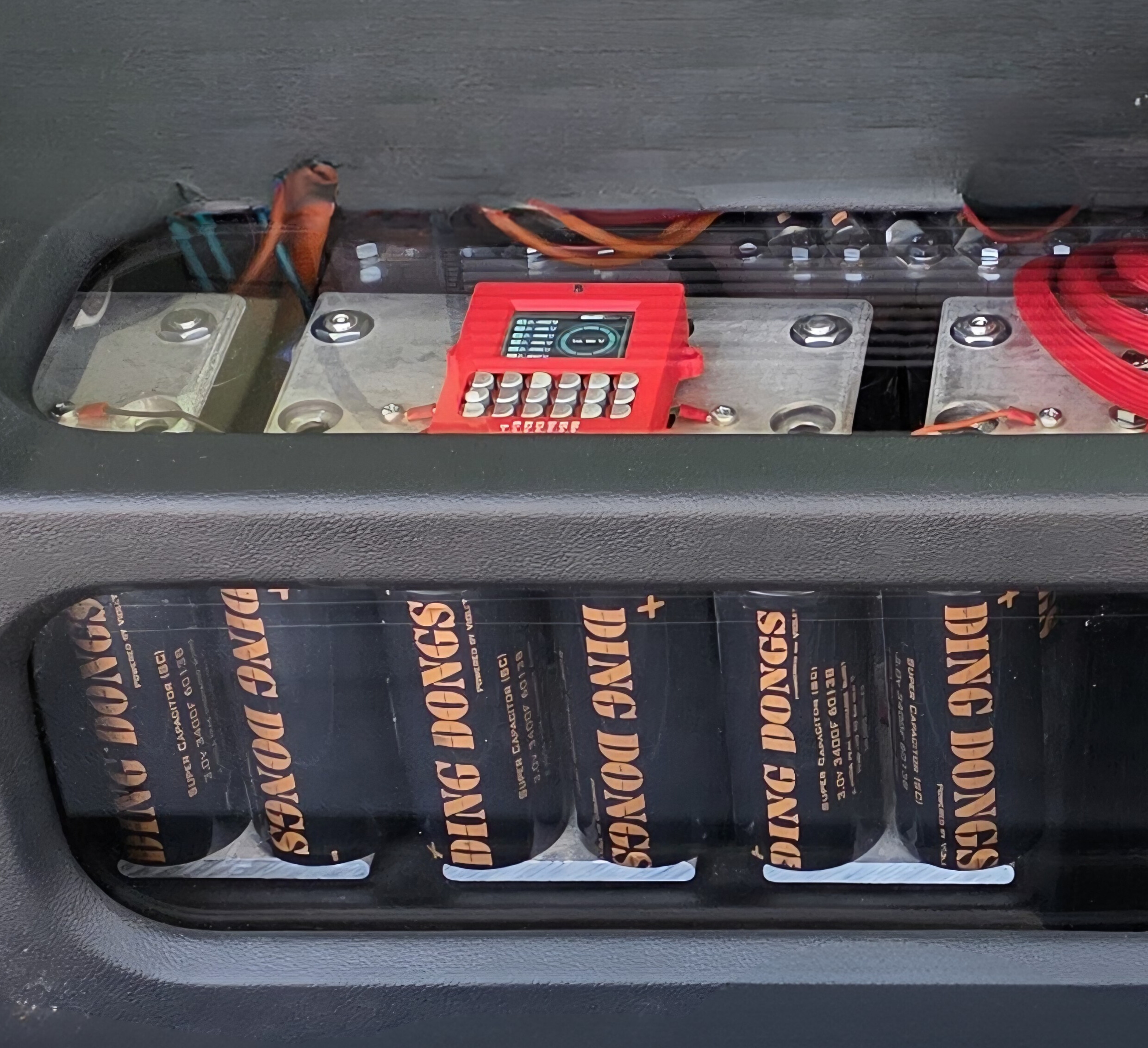 Ding Dongs Supercap 3.0v 3400F 2900A 500,000 cycles 6 Cell Per Bank - Image 2